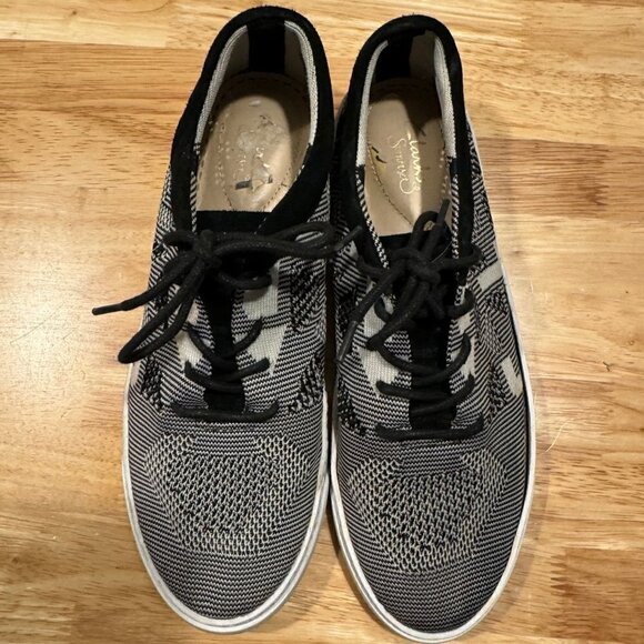 Women’s Black & White Clarks Soft Cushioned & Breathable Tennis Shoes Size 8  * - Picture 8 of 10